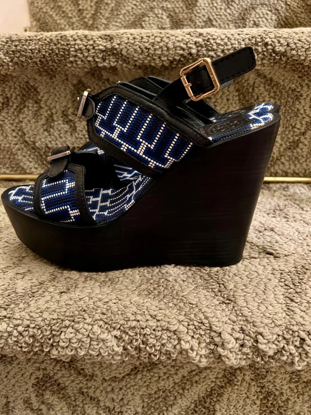 EUC Tory Burch Florin Needlepoint Platform Wedge Sandals Navy Blue Size 9.5 M